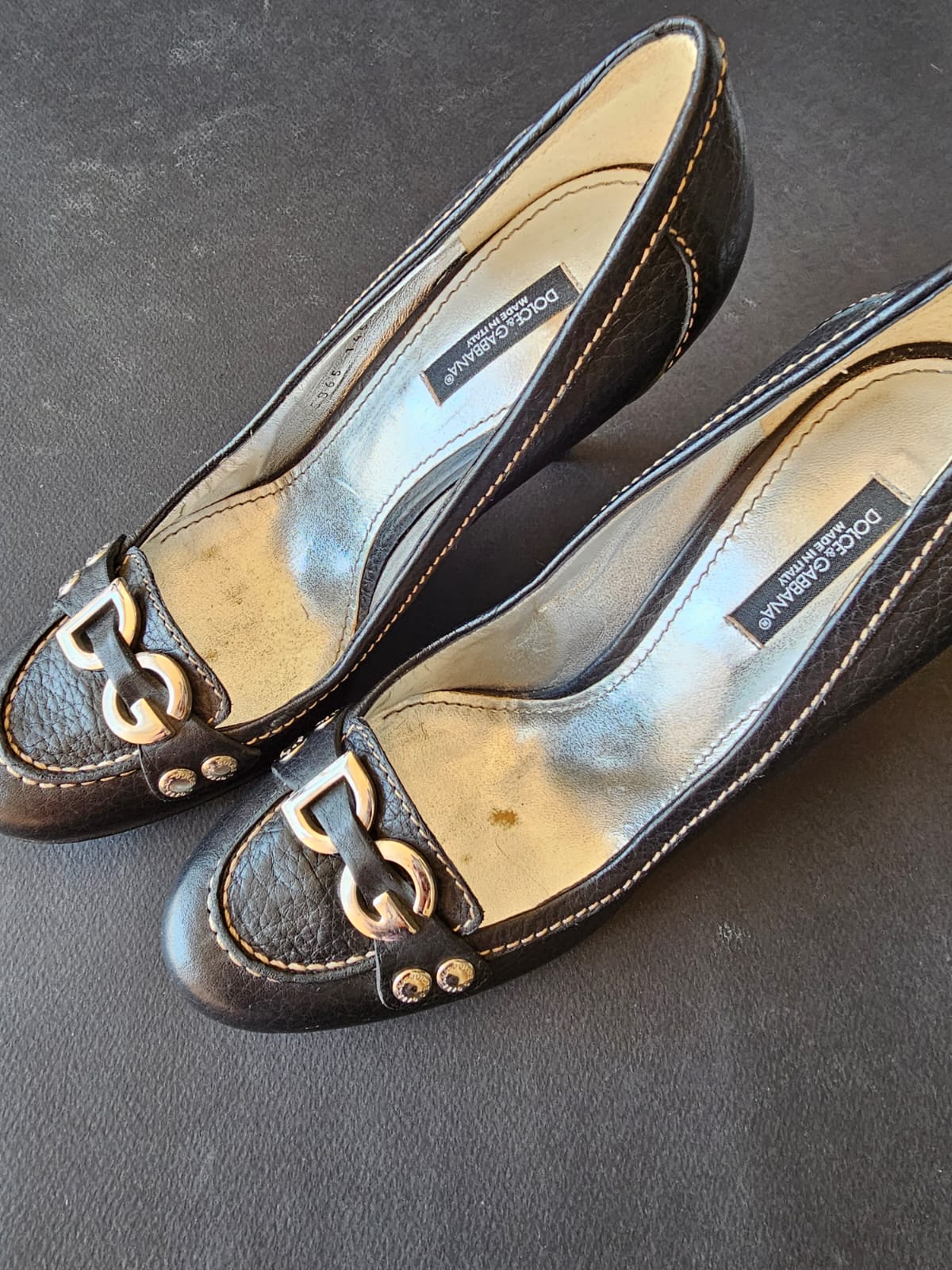 Dolce & Gabbana black leather high heels - Image 5