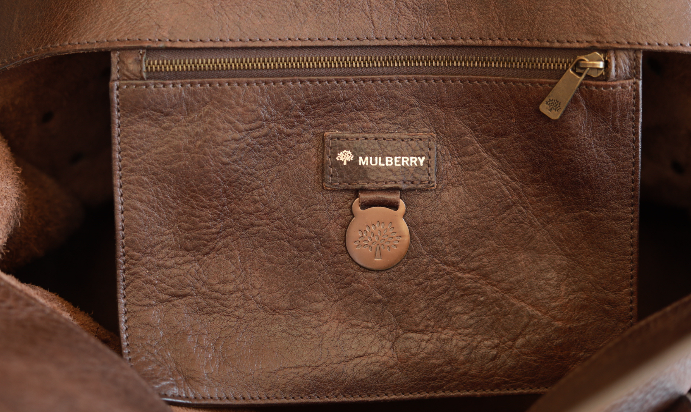 Mulberry Roxanne Iconic Bag Excellent Condition Width 16"Height 15"Depth 7" - Image 15